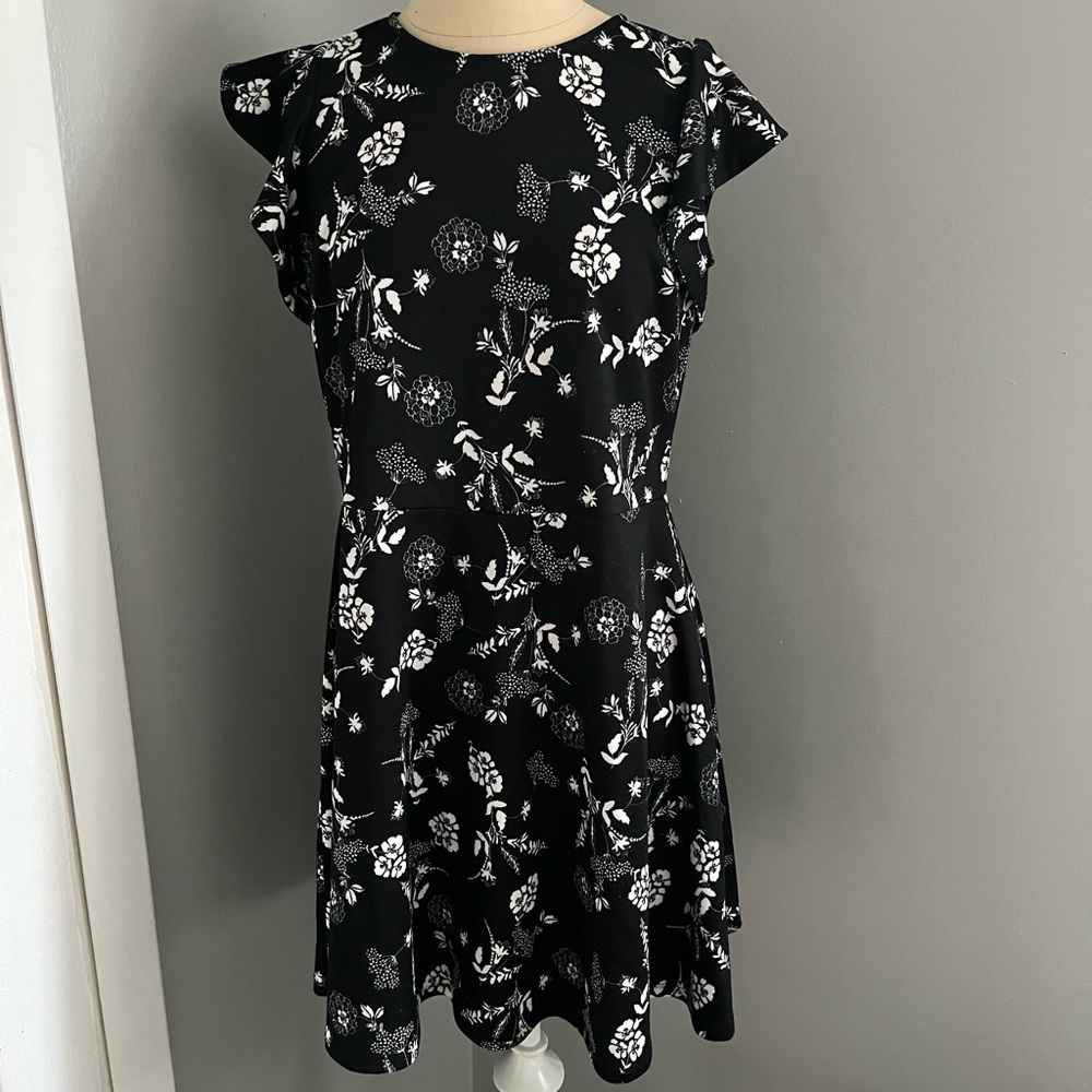 Xhilaration Black and White Floral Cap Sleeve Mini Dress